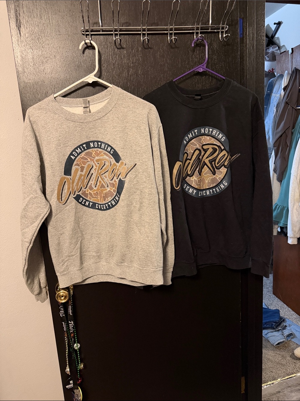 Men’s Crewneck Sweatshirt - Gray and Black